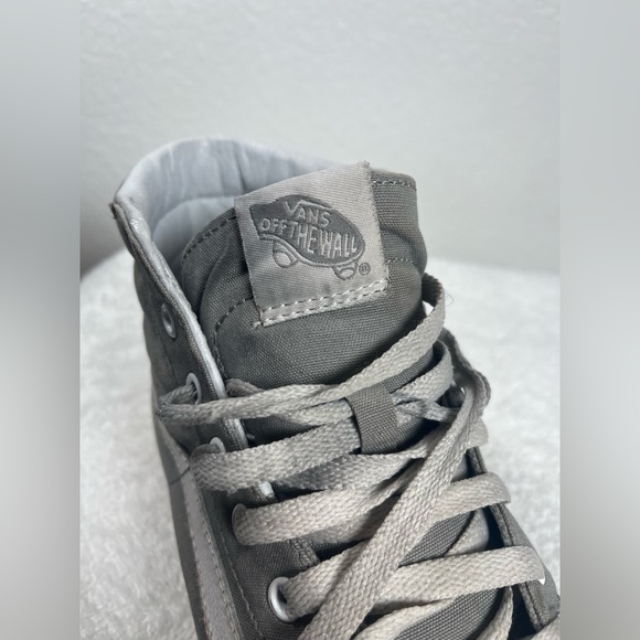 Vans High Tops Shoes - Grey & White - Women’s Size 8.5 & Men’s Size 7 - Picture 6 of 14